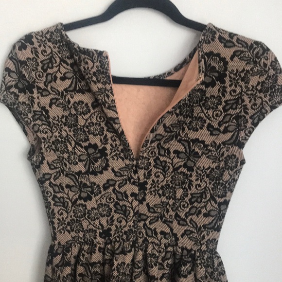 Dress/ robe courte - Picture 4 of 6